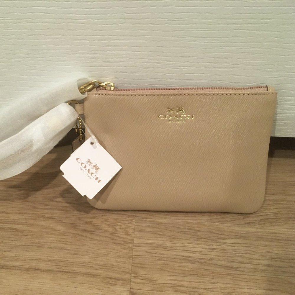 NWT Tan/Cream Leather Coach Wristlet